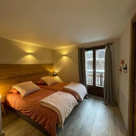 Les Amoureux De Courchevel